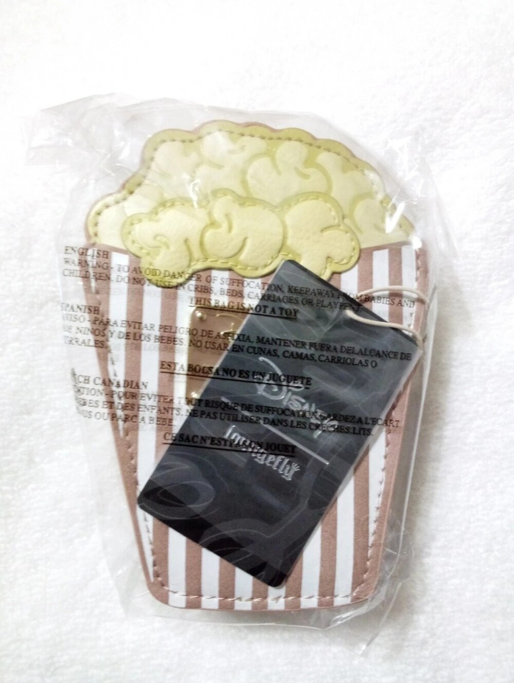 Loungefly Disney Dumbo Flying Elephant Popcorn Change Coin Purse Keychain - Picture 5 of 9